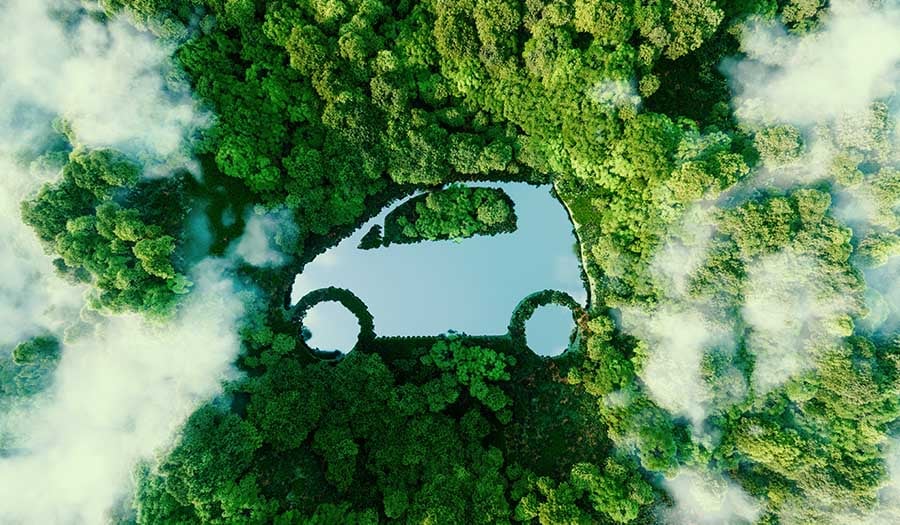 illustrasjon av elbil i gress, om elbil lithium batteri gjenvinning og gjenbruk
